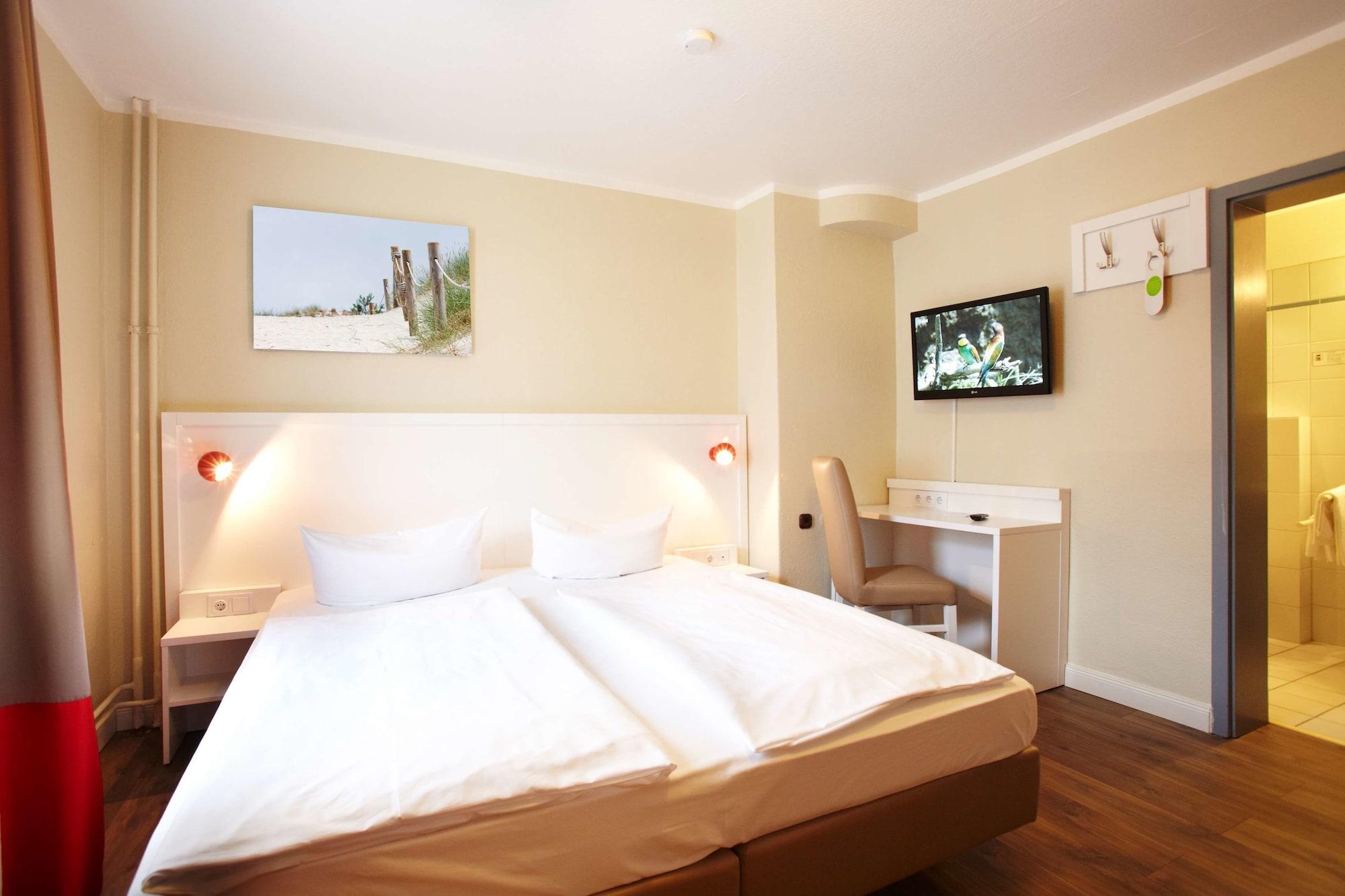 Hotel Ostseehalle Kiel By Premiere Classe Exterior foto