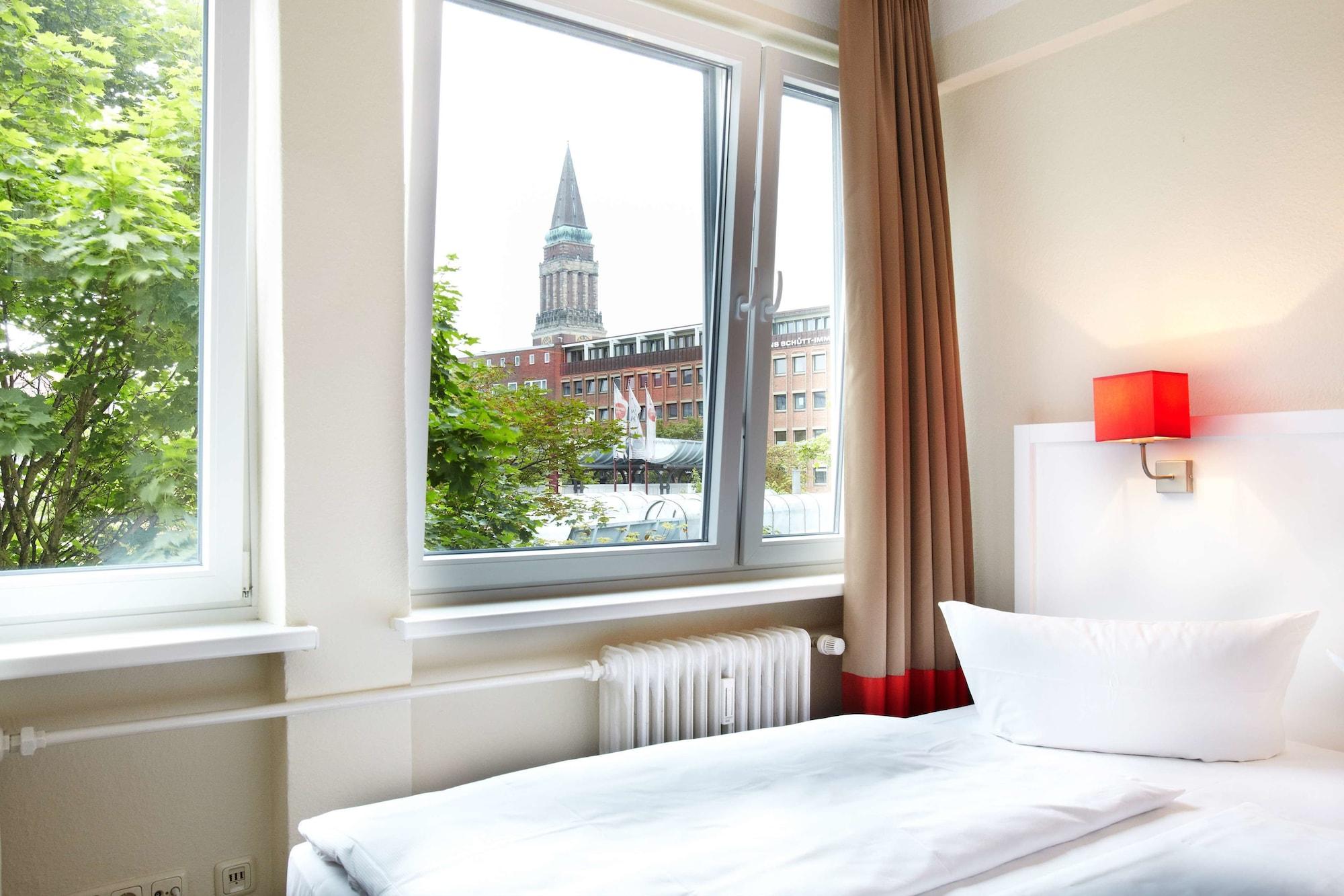 Hotel Ostseehalle Kiel By Premiere Classe Exterior foto